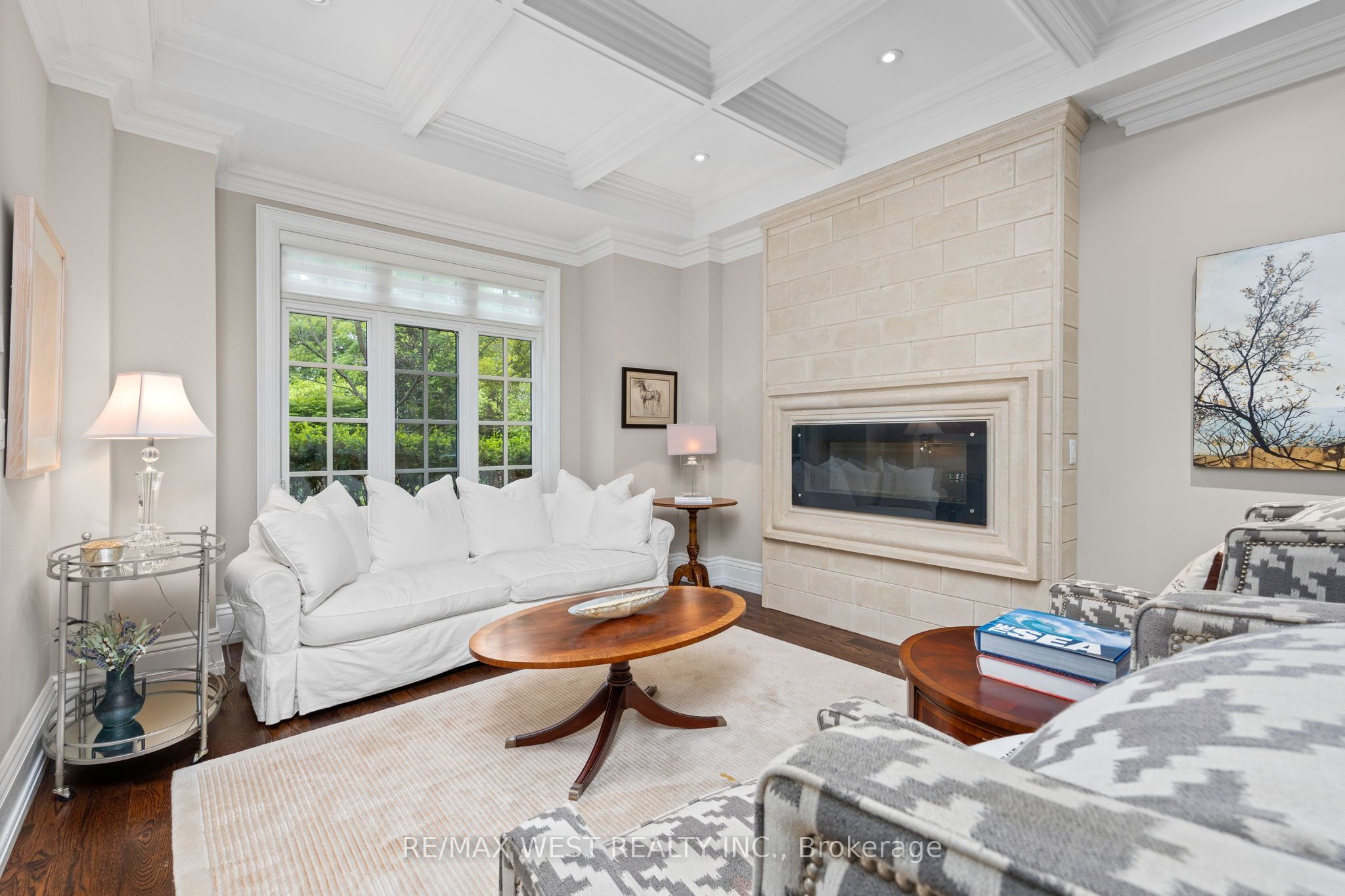 92 Pinetree Way