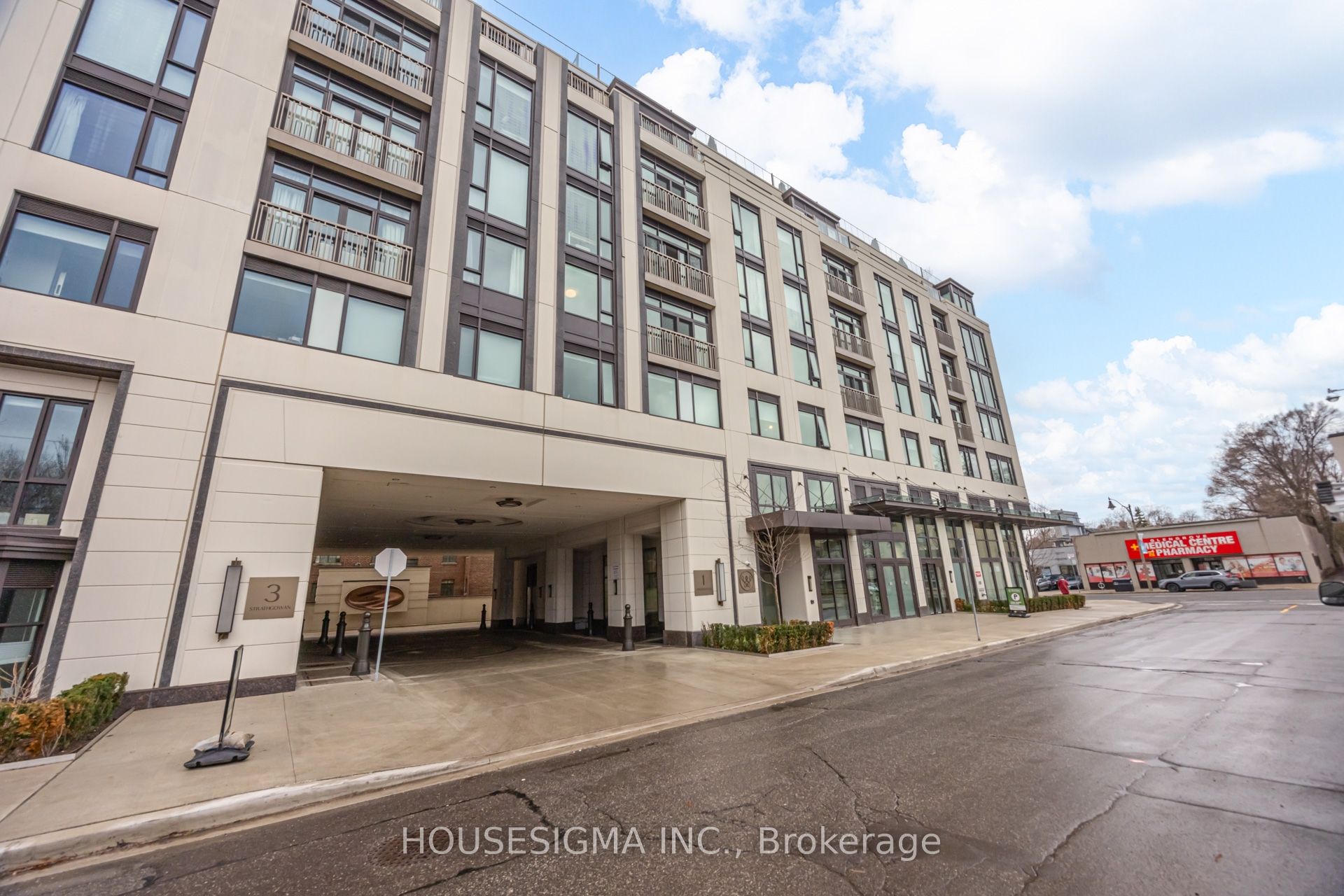 1 Strathgowan Avenue 406