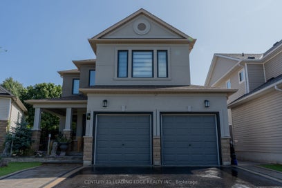 53 Ault Crescent Whitby ON L1M 2G7