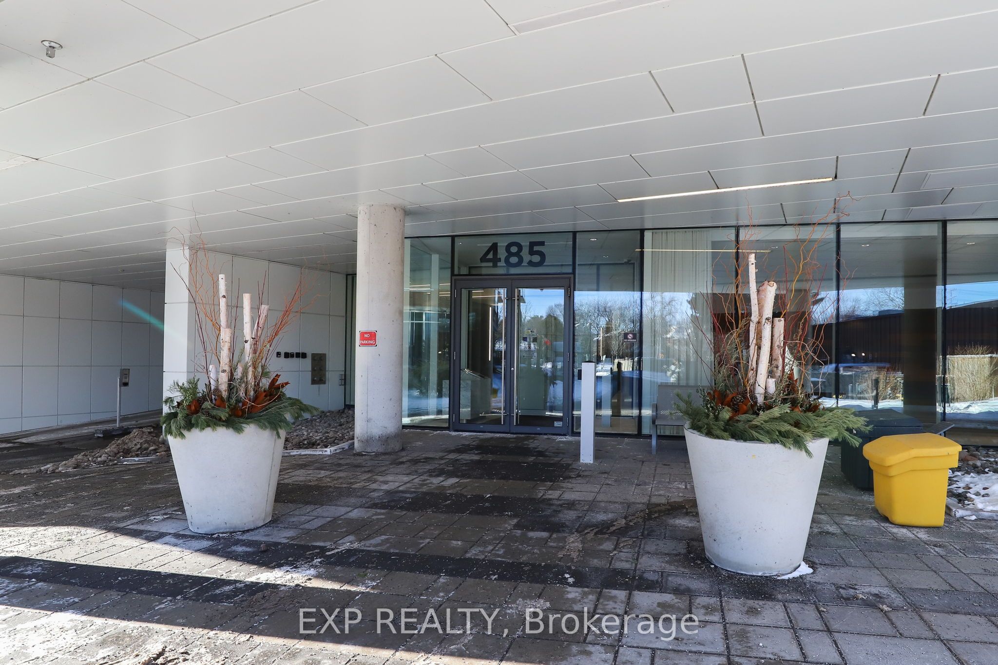 485 Richmond Road 810