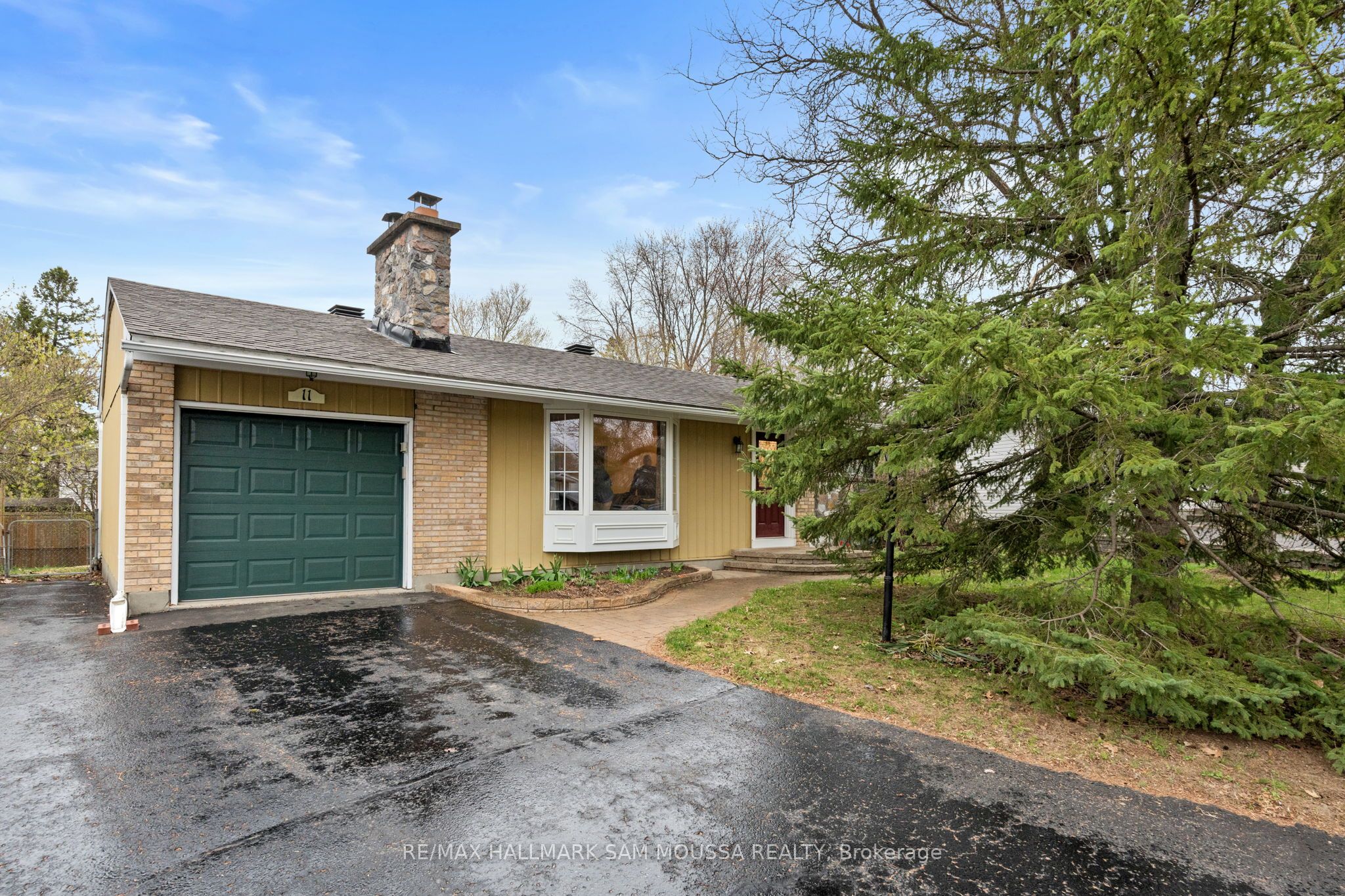 11 Springdale Crescent