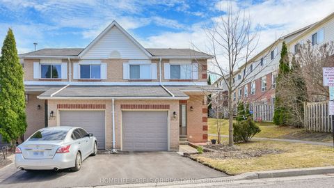 579 Gibney Crescent 1 Newmarket ON L3X 1Y3