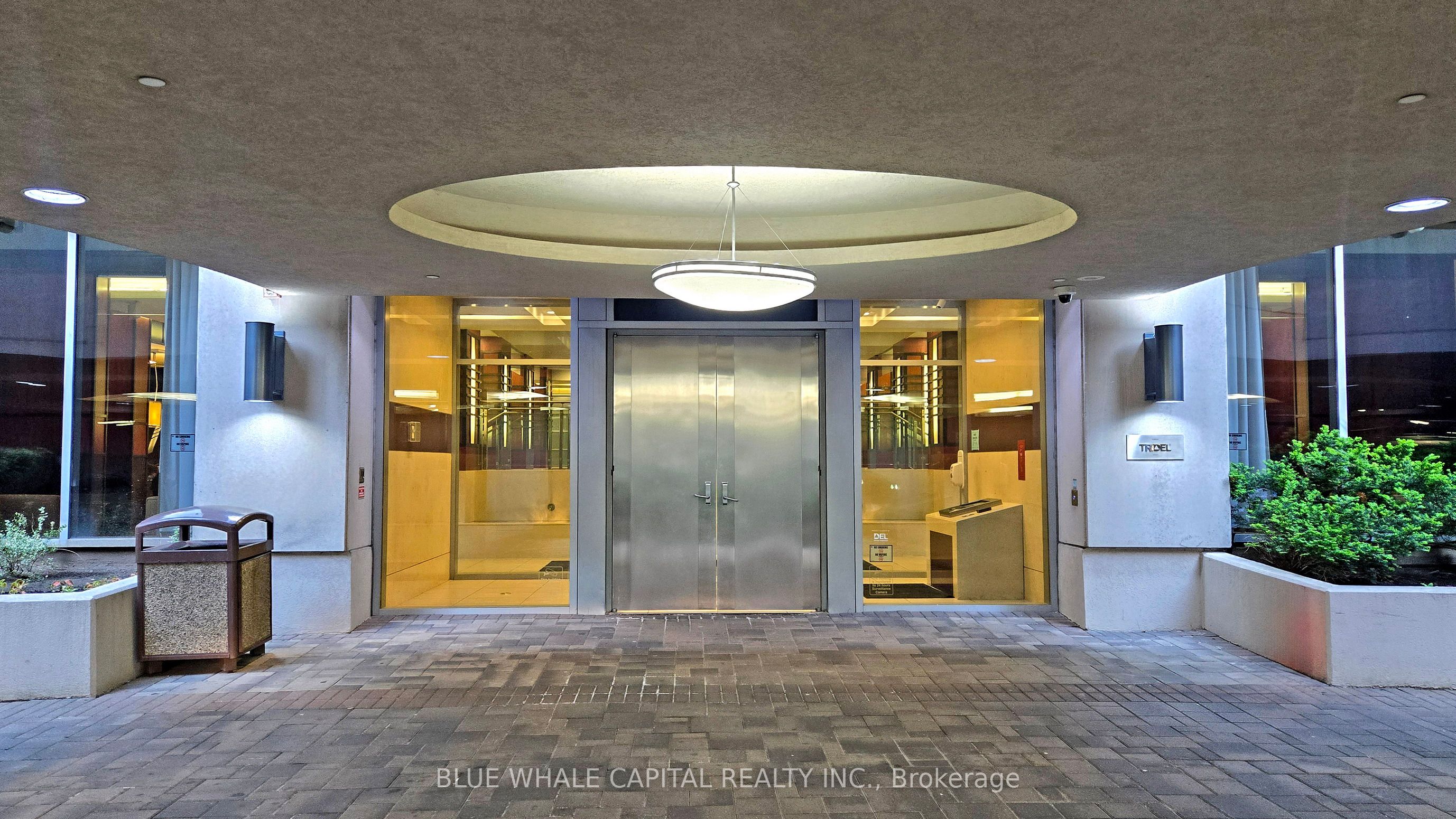 33 Cox Boulevard 1601