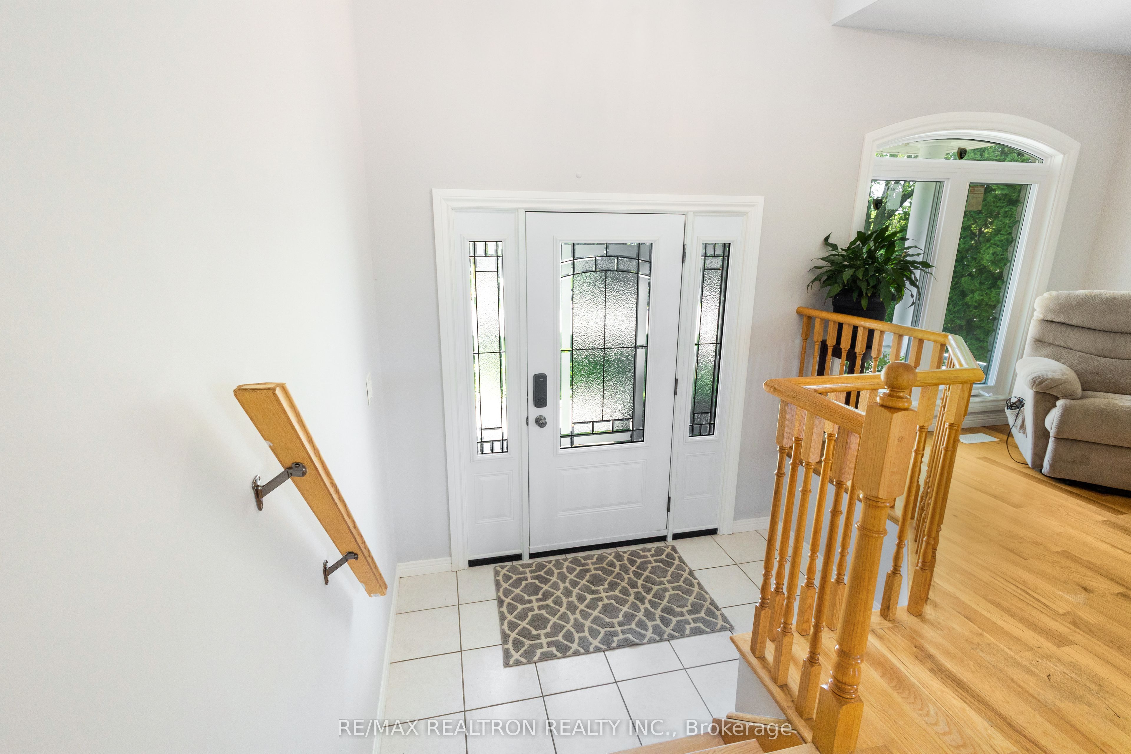 195 Ryerson Crescent