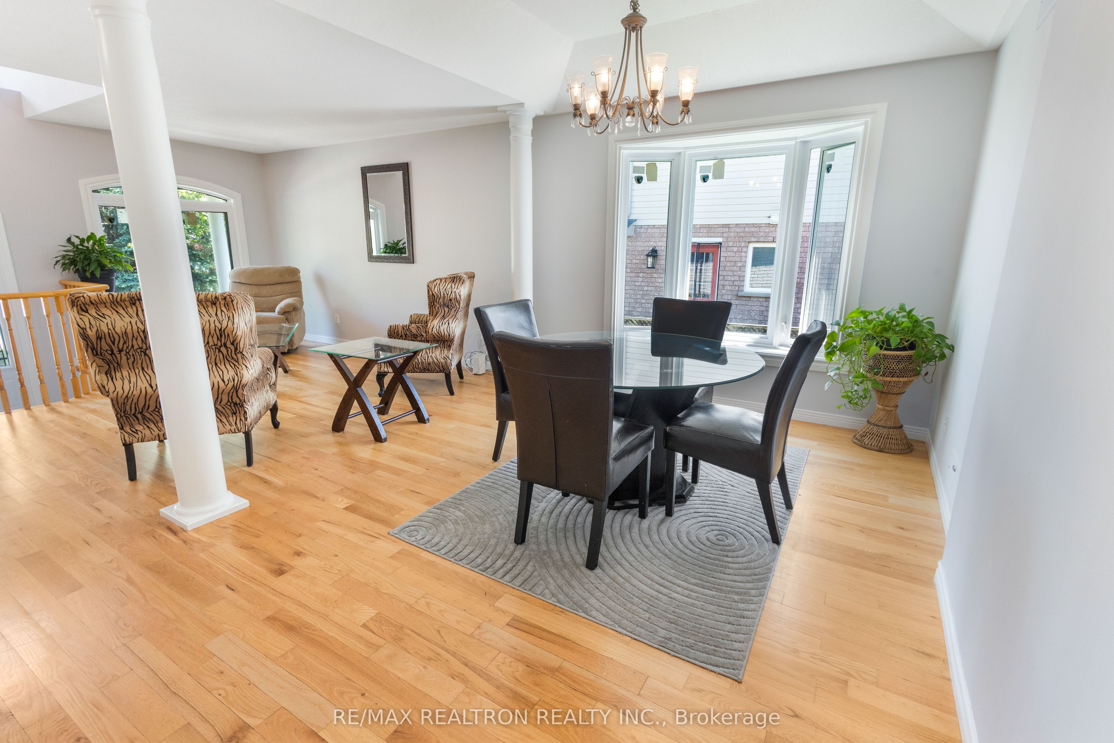 195 Ryerson Crescent