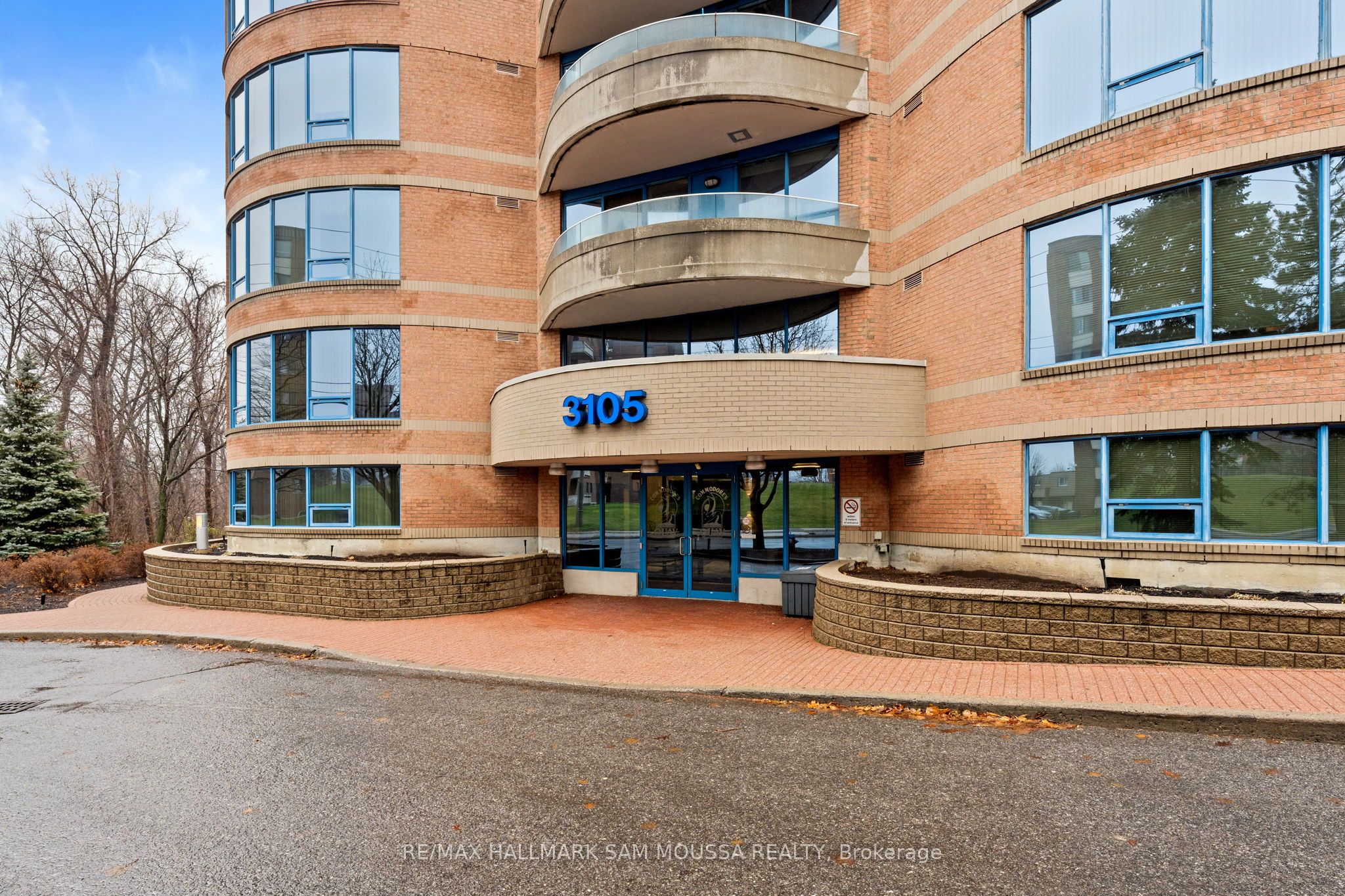 3105 Carling Avenue 504