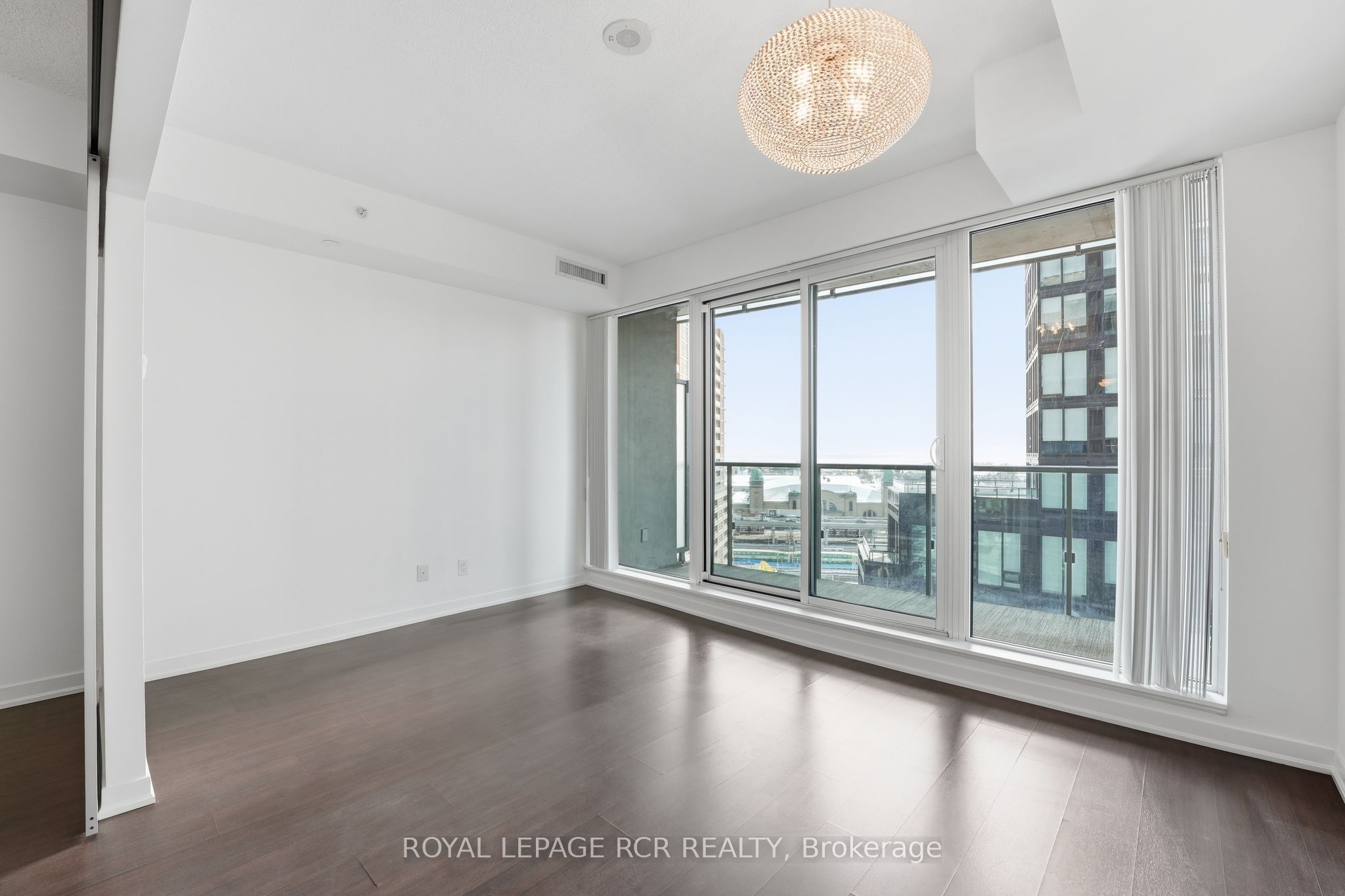 150 East Liberty Street 1210