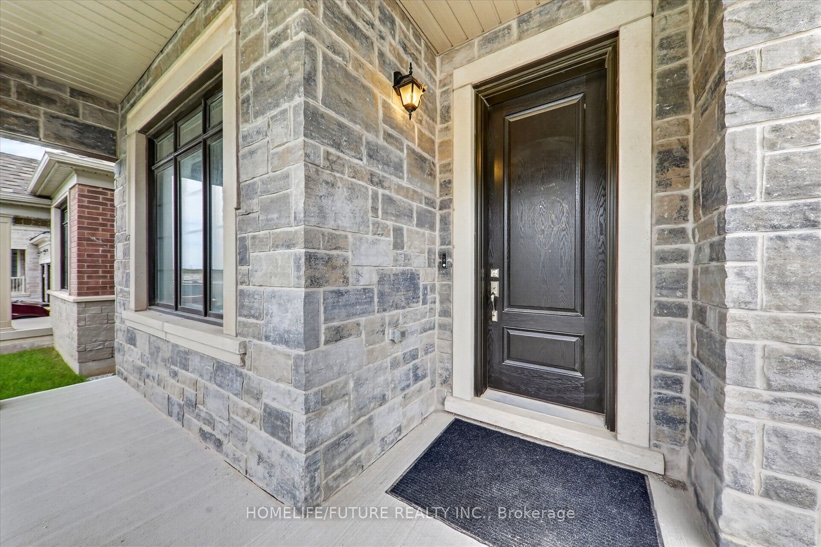 1535 Buttercup Court
