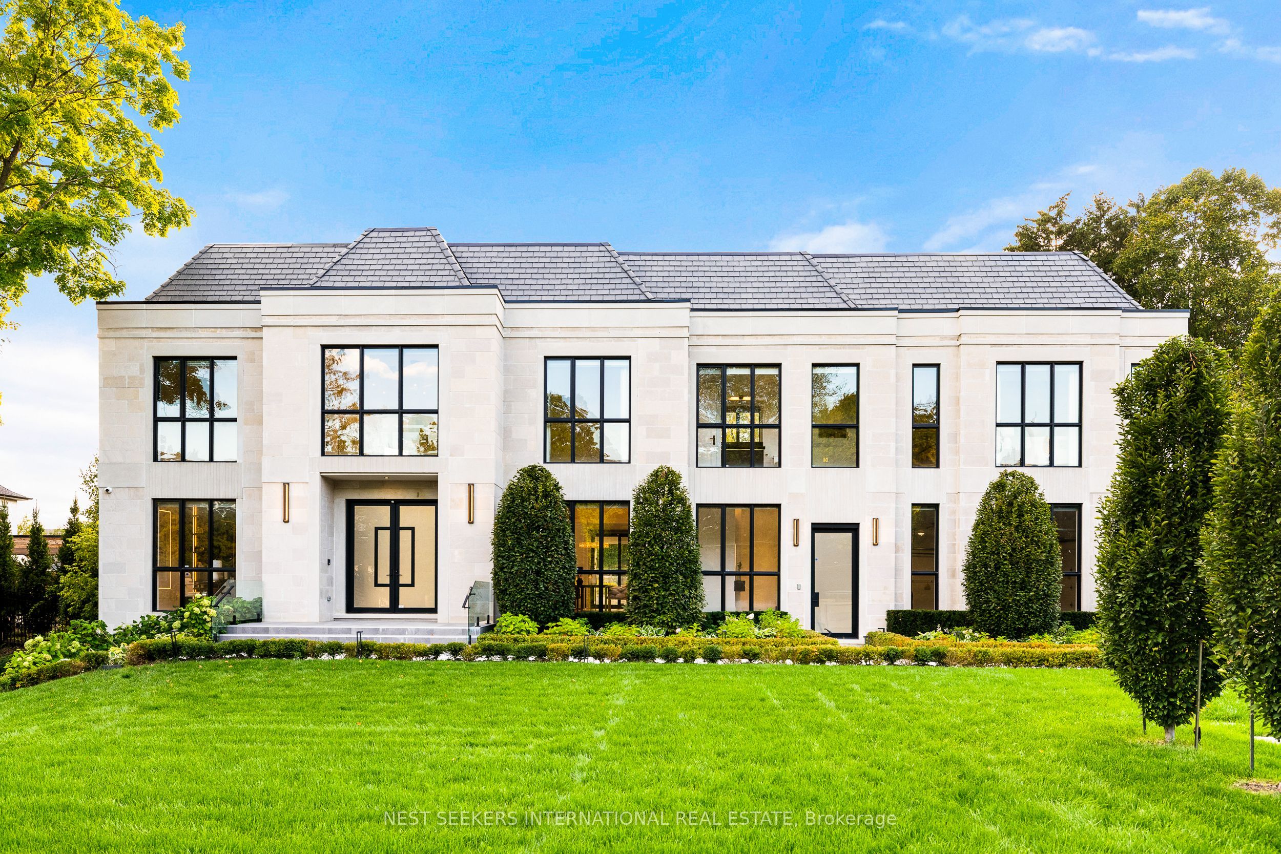 36 Waymar Heights Boulevard