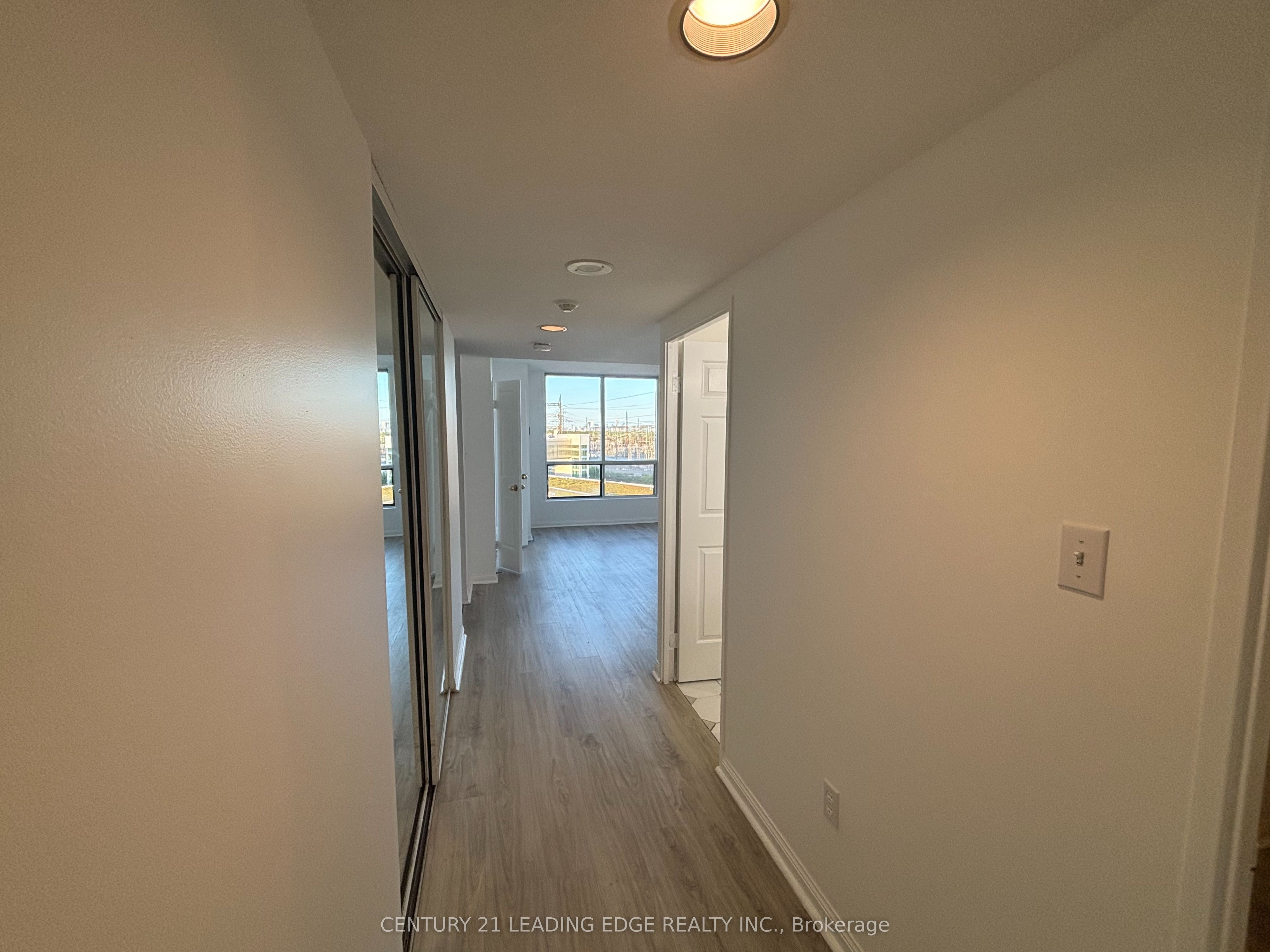 101 Subway Crescent 405