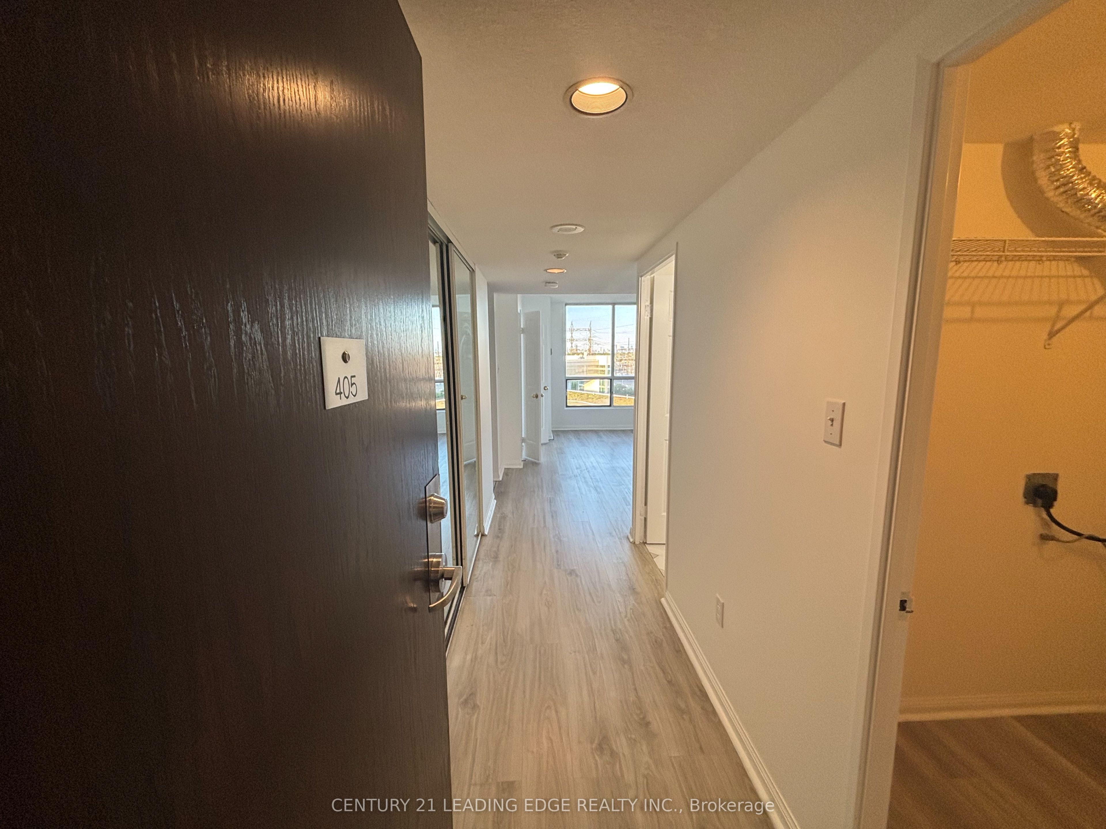 101 Subway Crescent 405