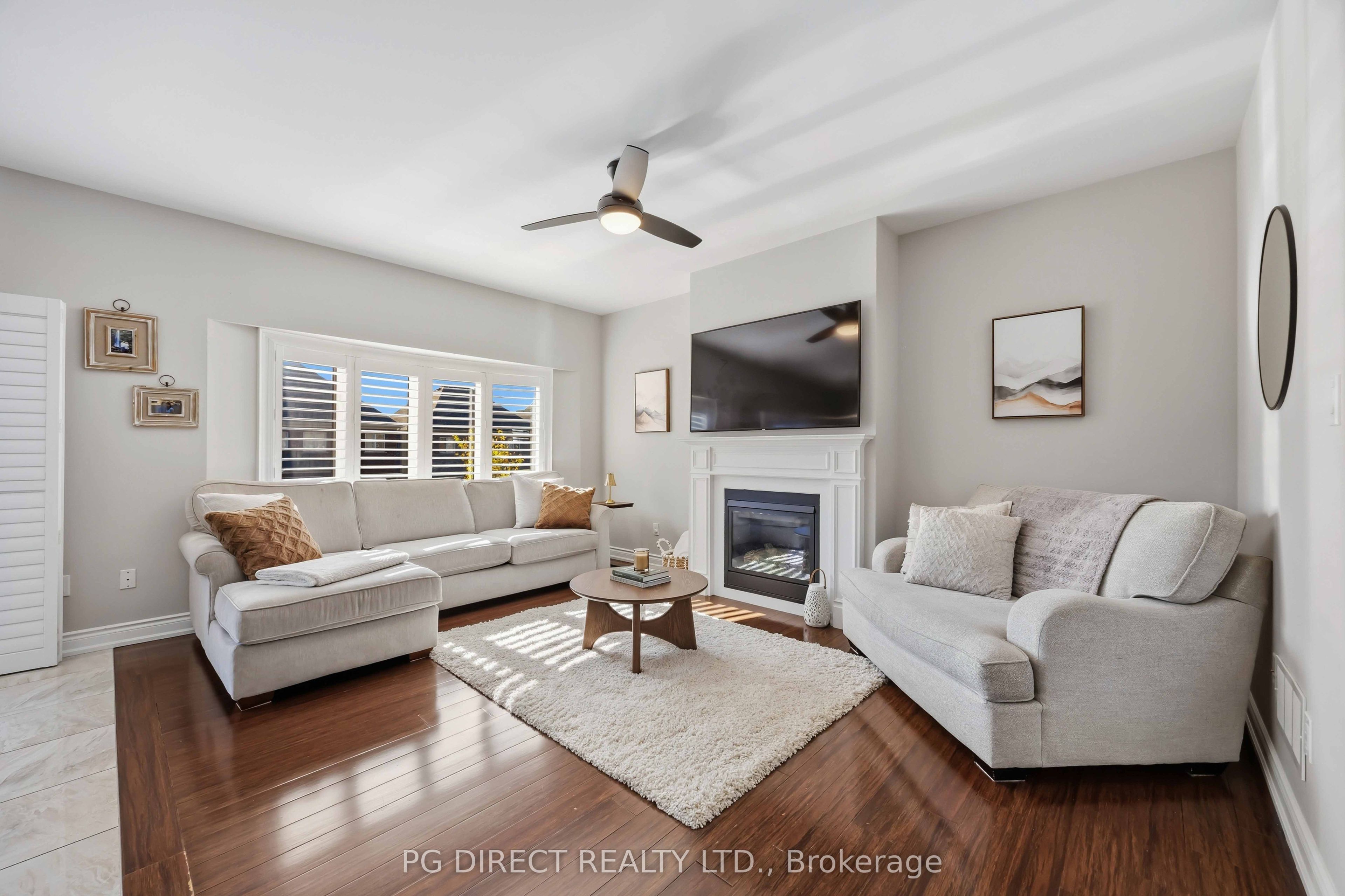 102 Ridge Gate Crescent