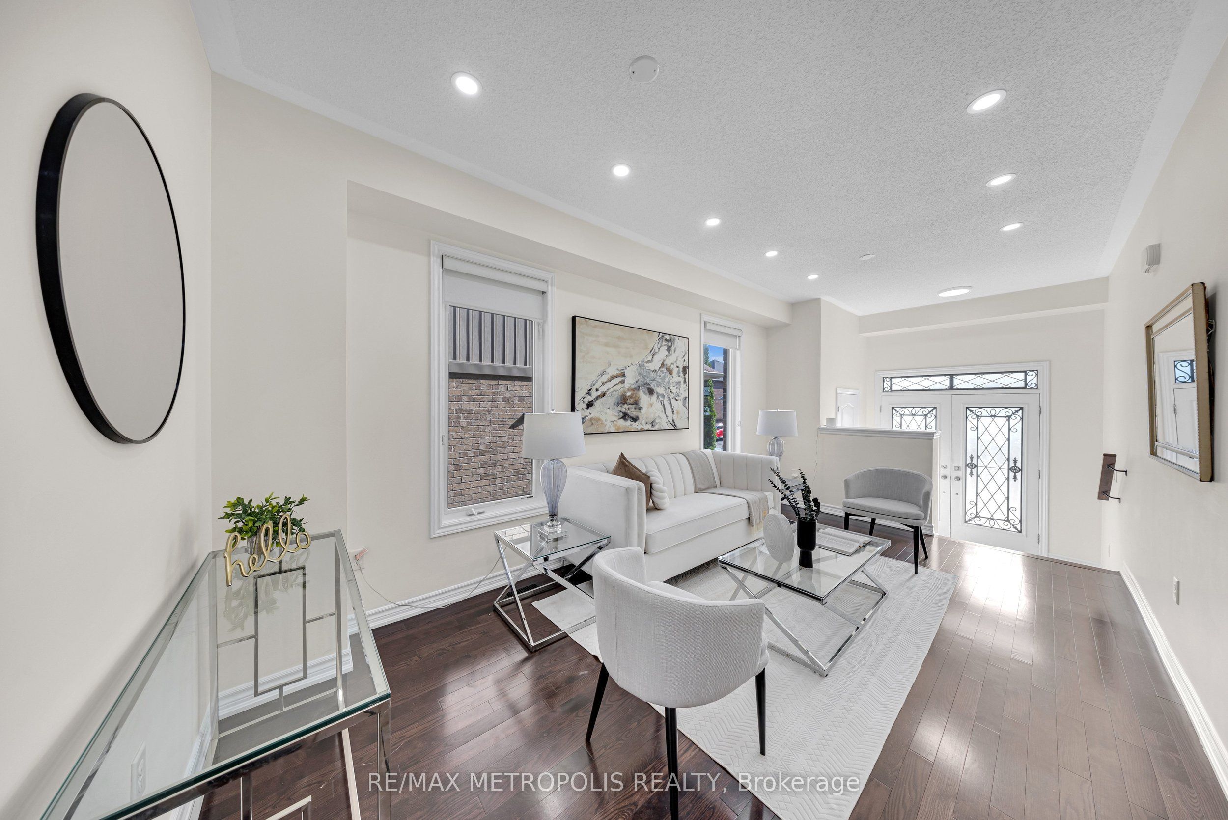 23 Gordon Cowling Street