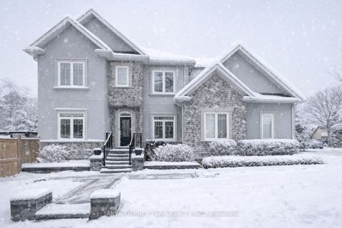 1 Centre Street W Whitby ON L1M 1C1