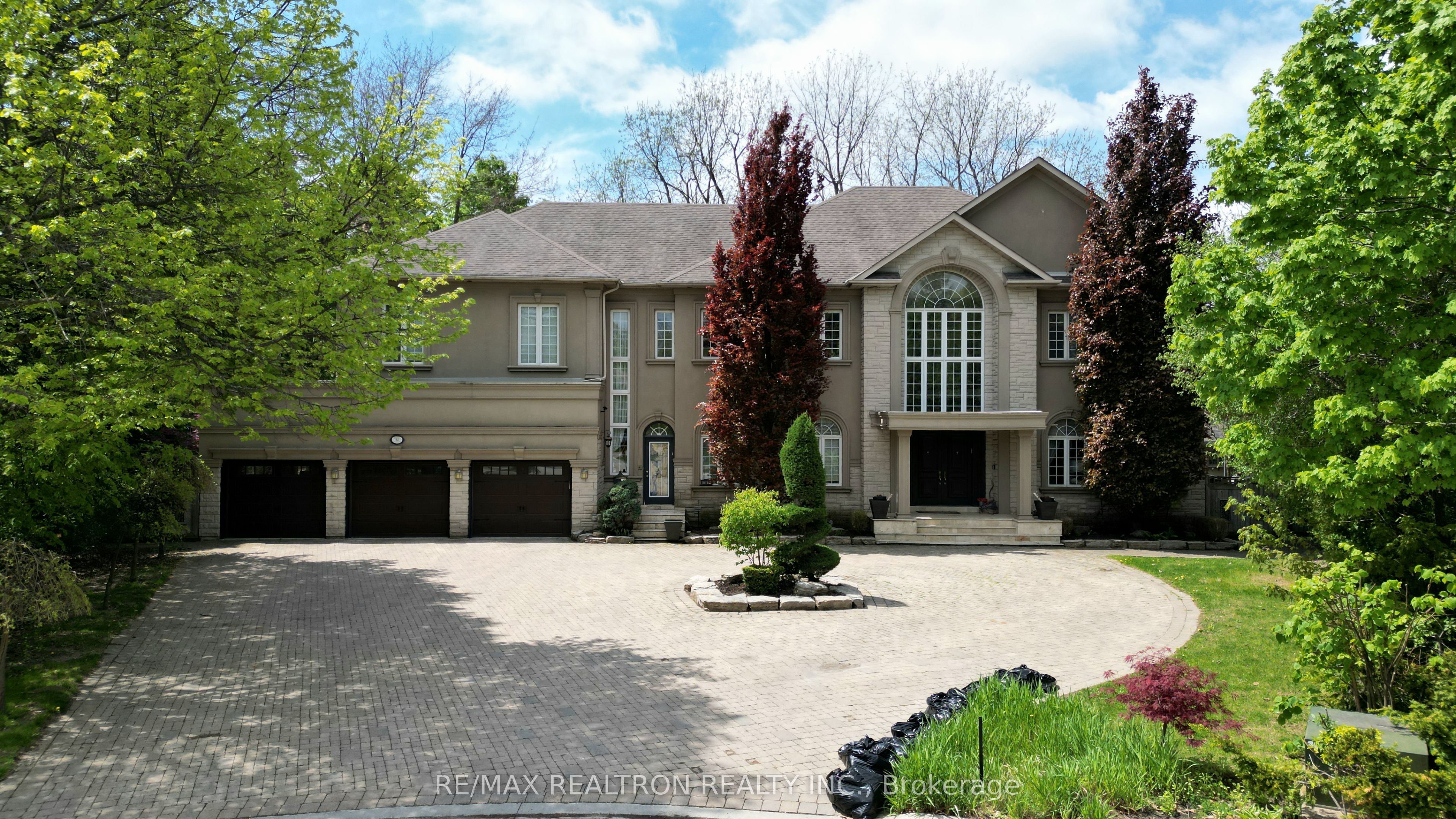 161 Renaissance Court