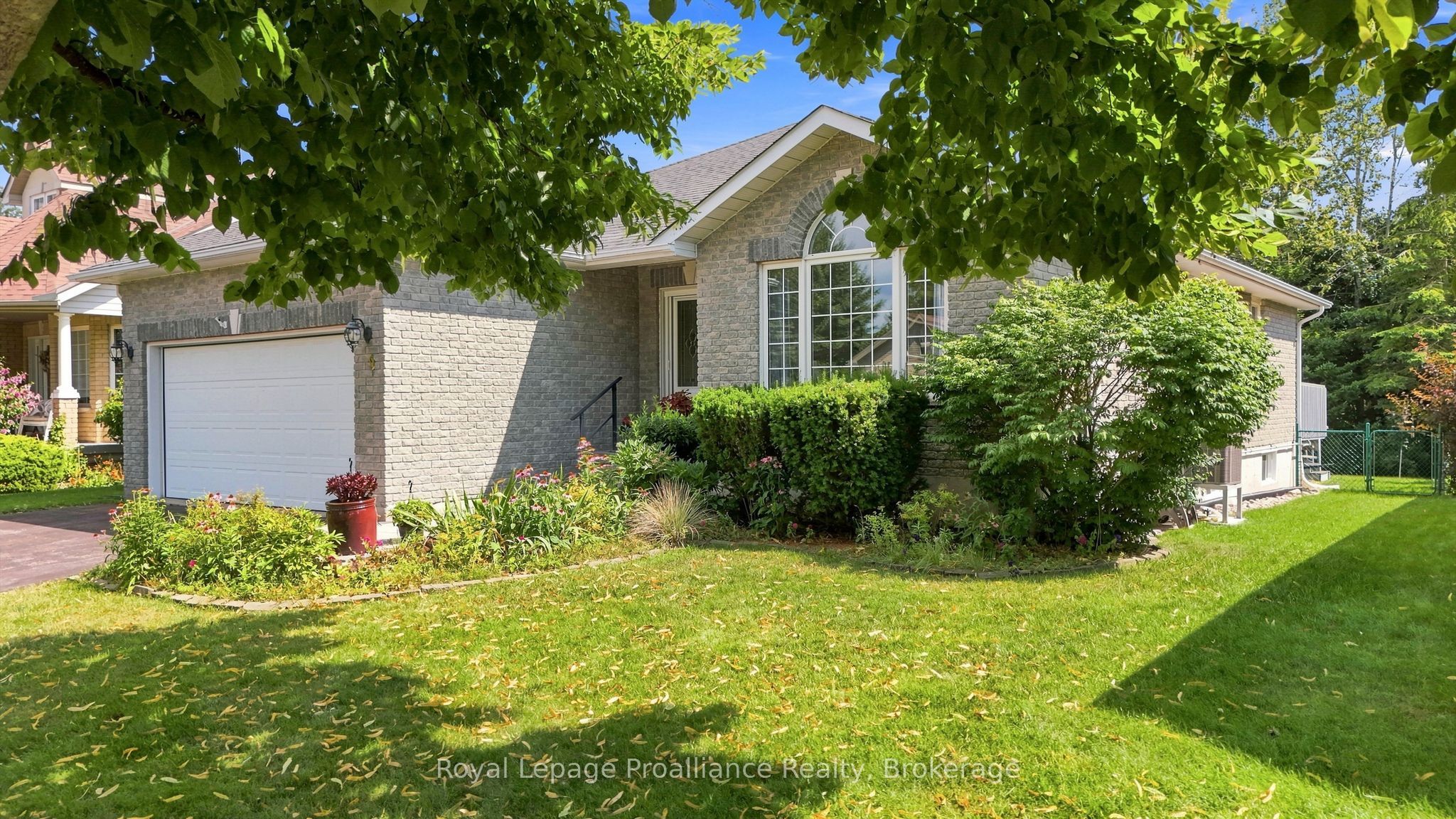 9 Seneca Drive
