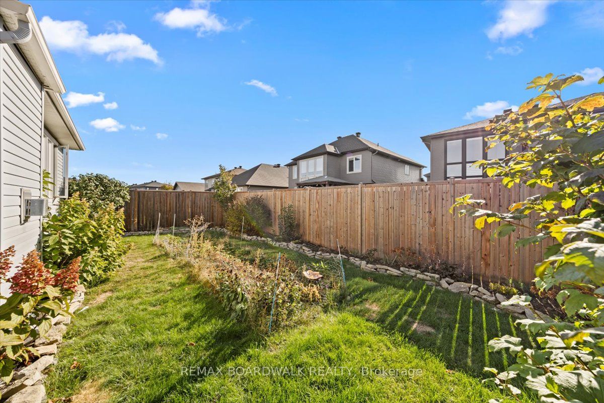 279 Sceptre Way