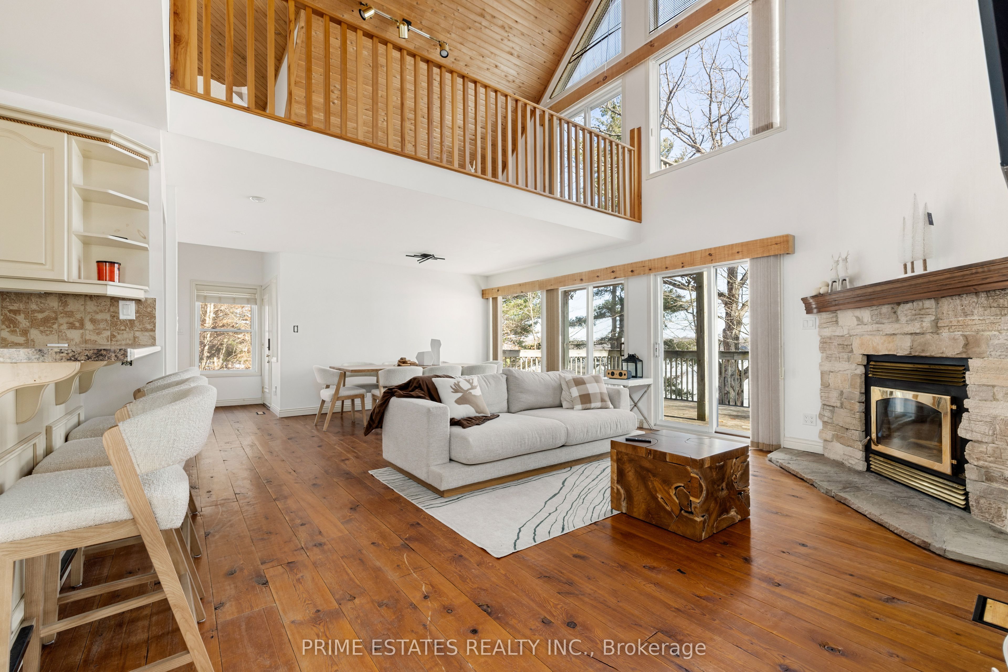 1070 WEST SHORE Lane