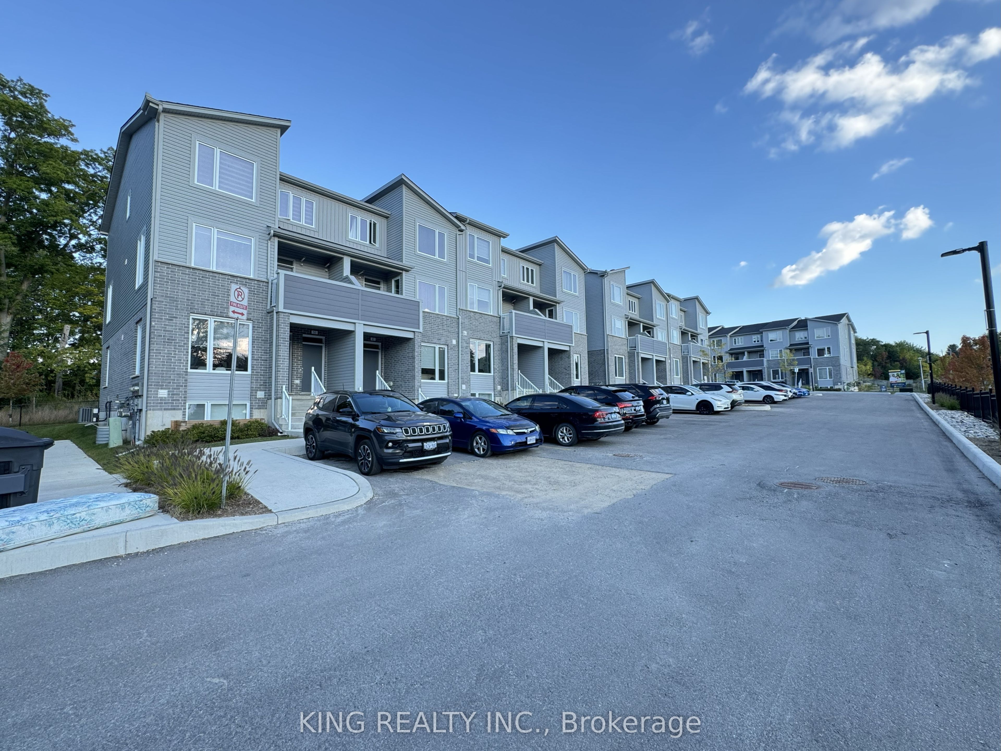 990 DEVERON Crescent 45