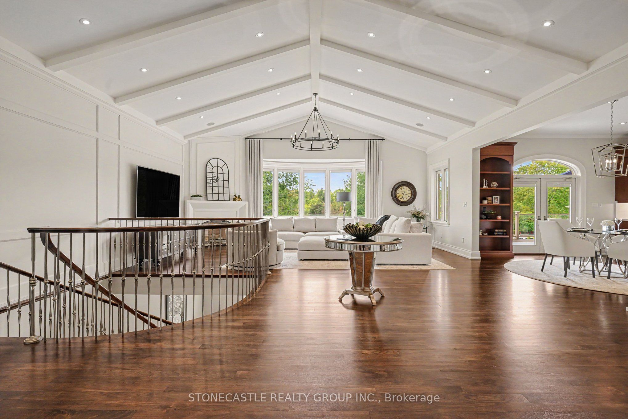 4 Sugarbush Lane
