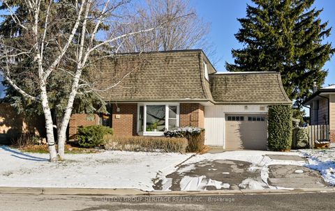 29 Glenmount Court Whitby ON L1N 5M7