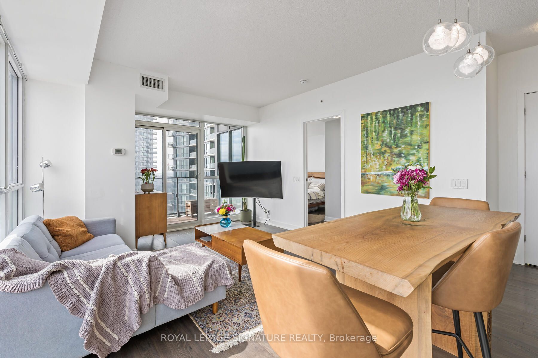 2200 Lake Shore Boulevard W 3601