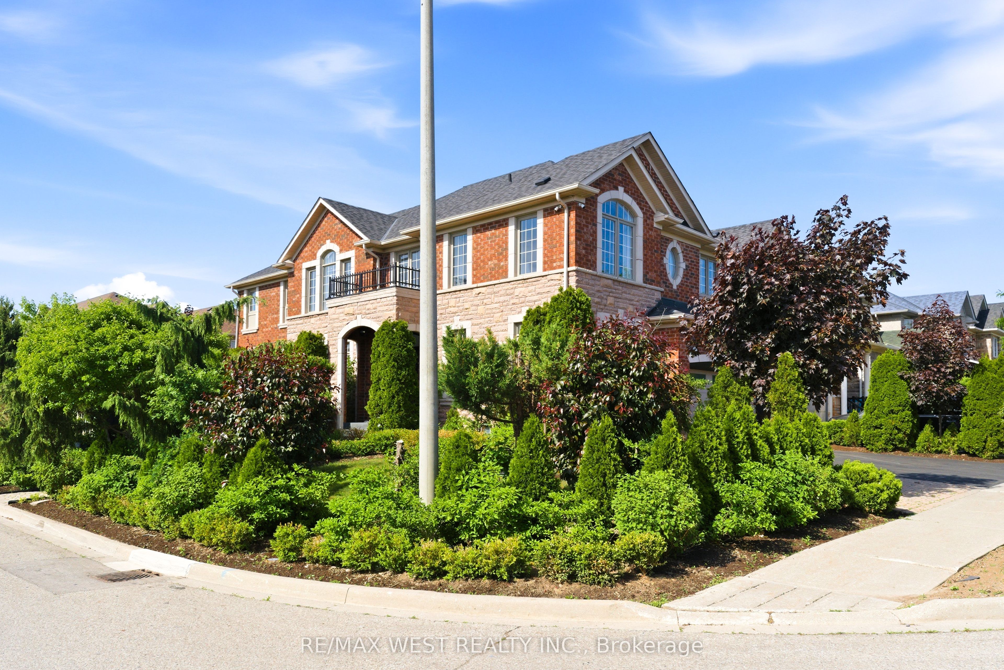 127 Ozner Crescent