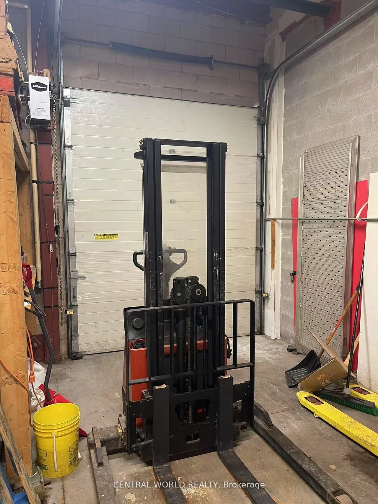 290 Yorktech Drive 16