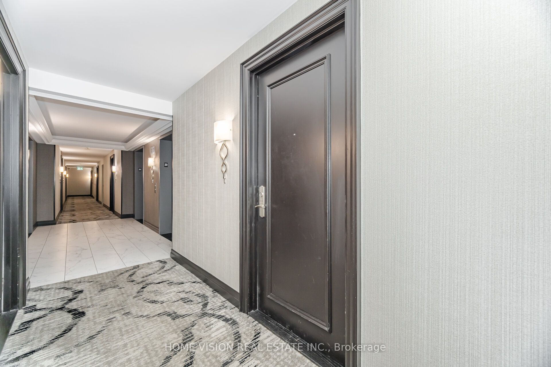 61 Town Centre Court 2006