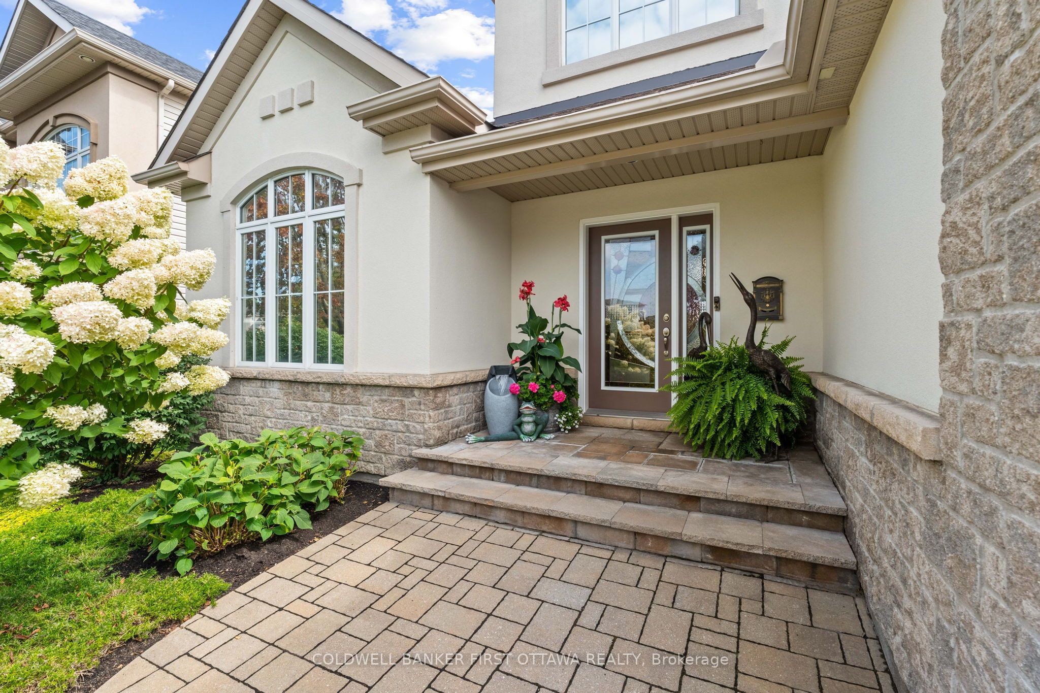 6 Blackshire Circle