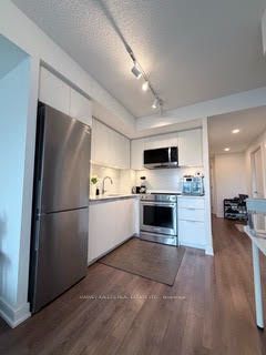 30 Samuel Wood Way 901