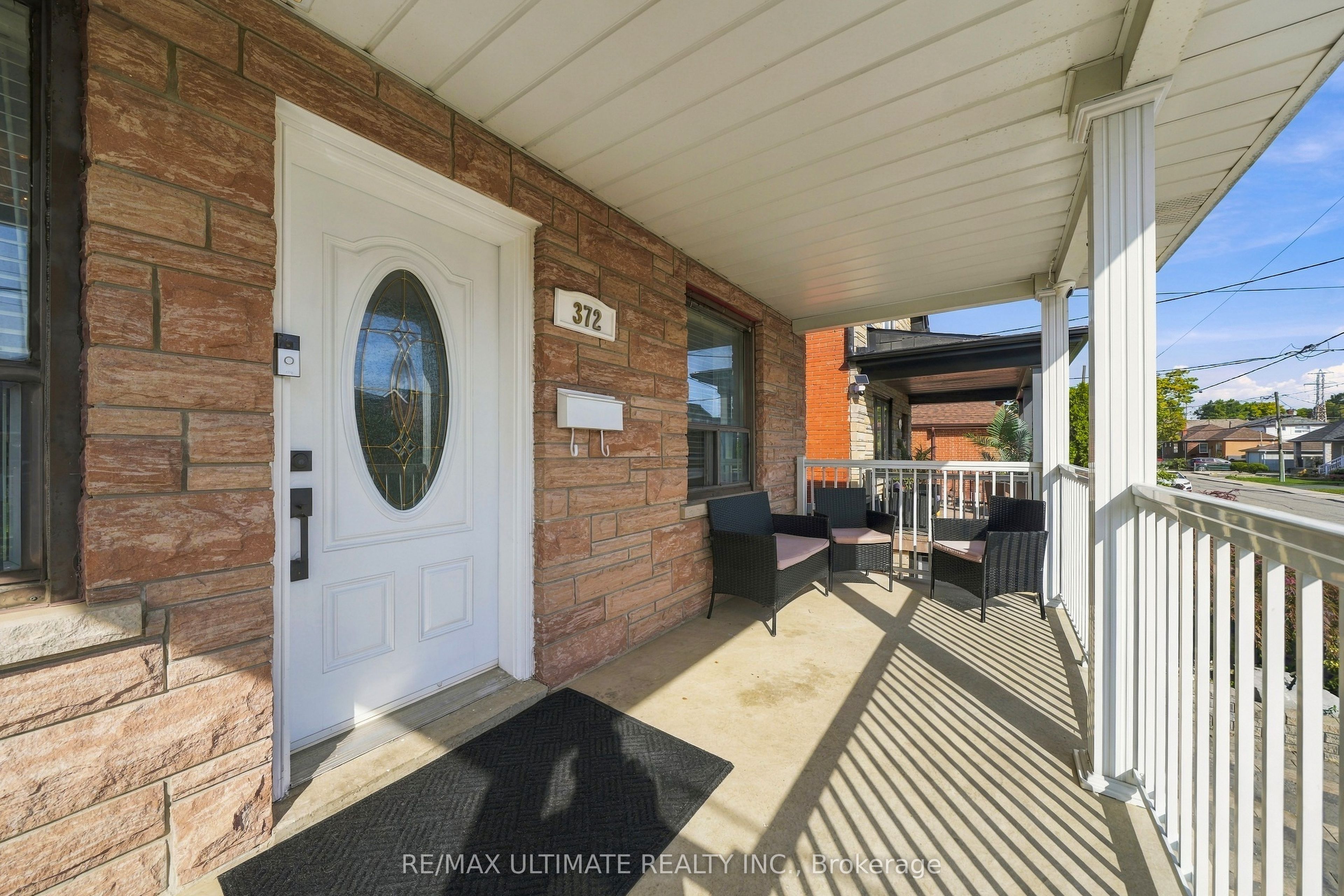 372 Blackthorn Avenue