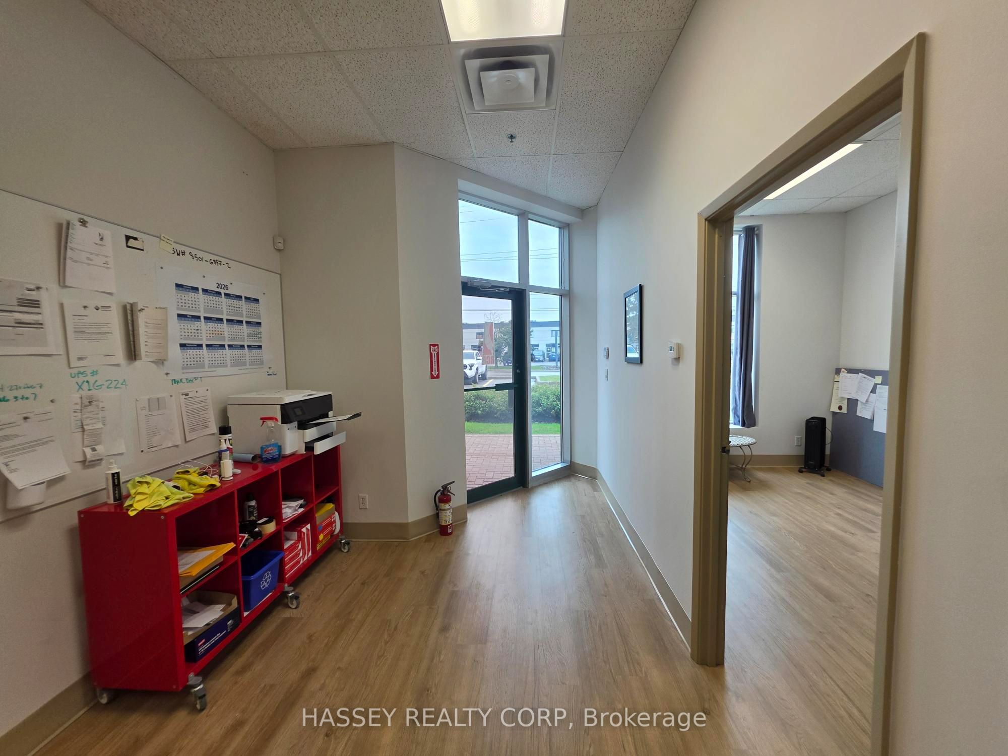 160 Saunders Road 1