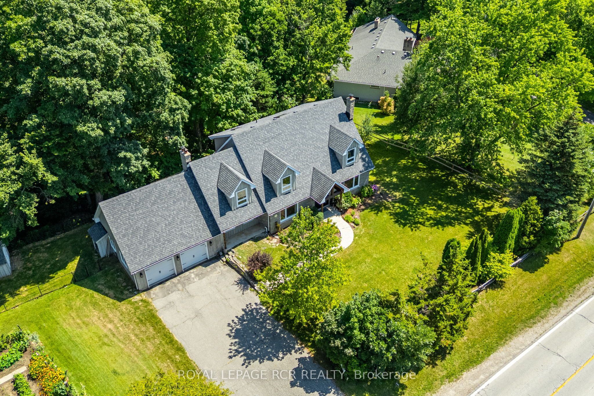 163 Confederation Street