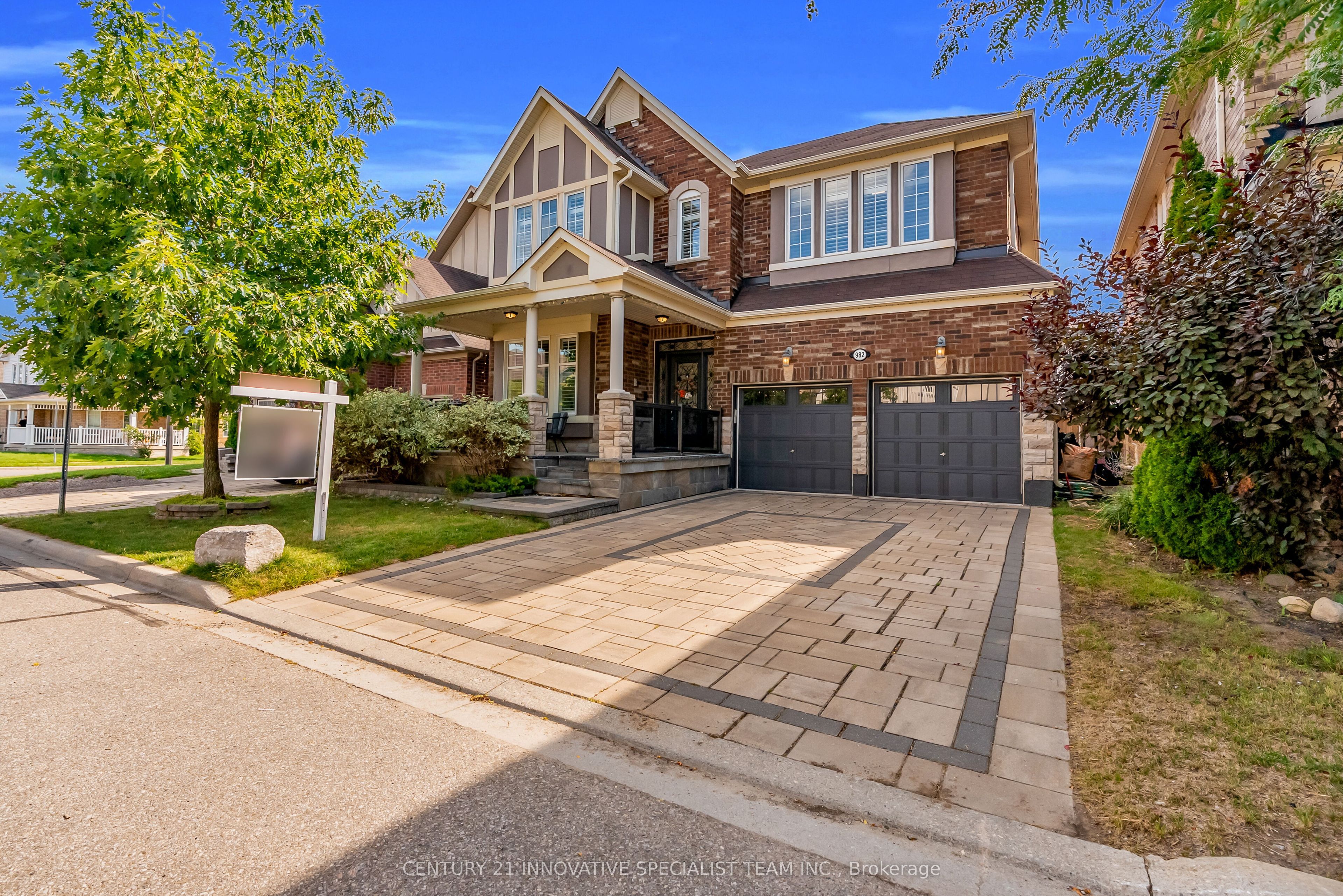 982 Syndenham Lane