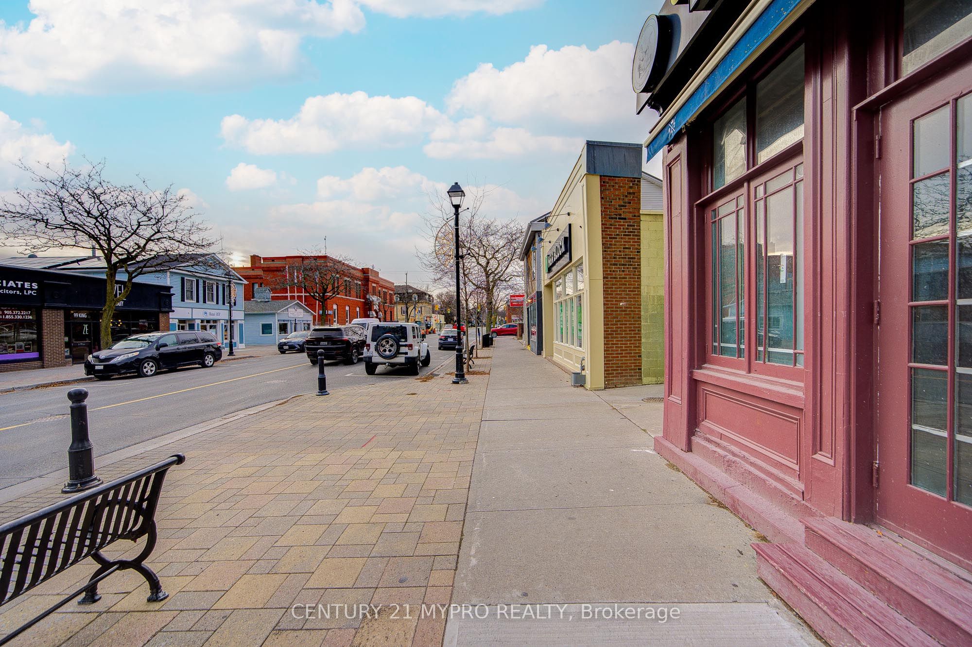 92 King Street W