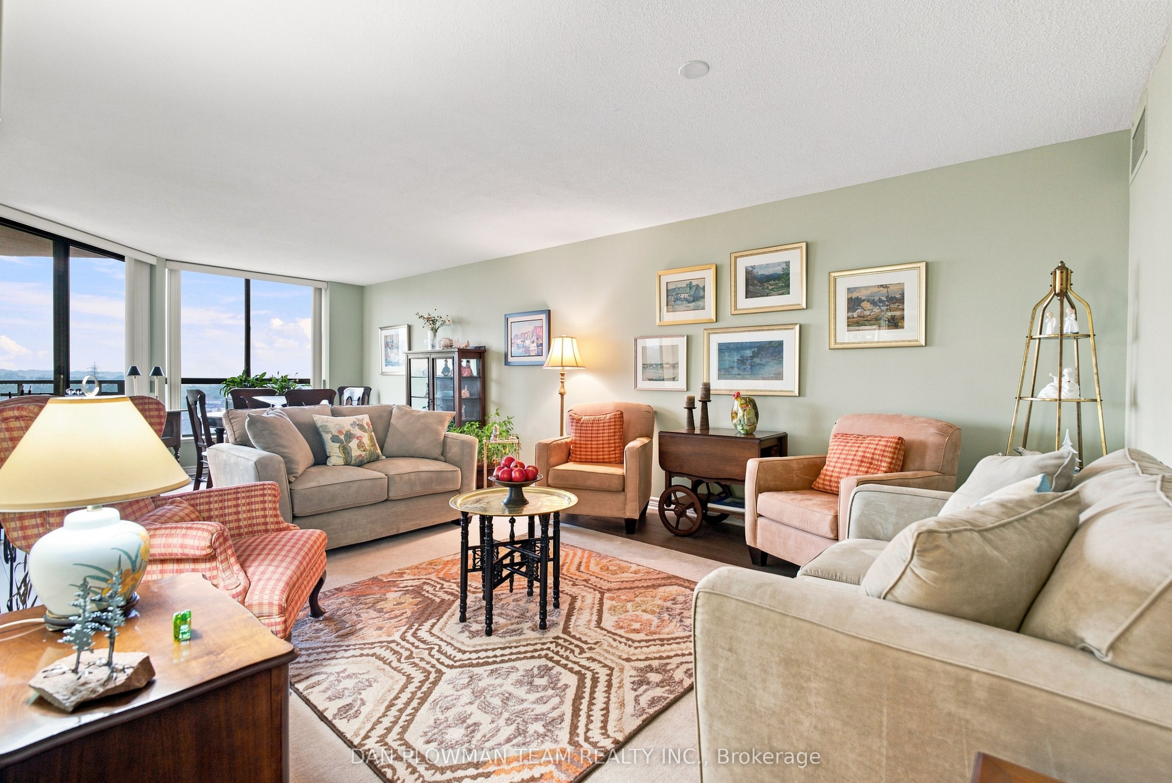 900 Wilson Road N 1003