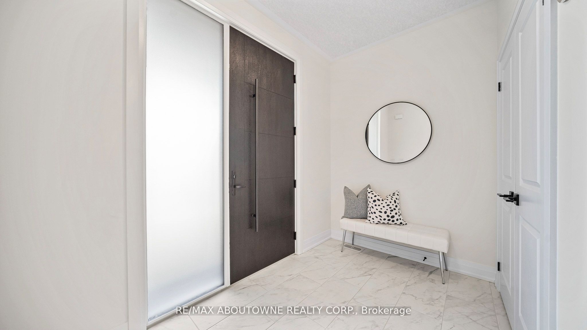 27 Jacob Detweiller Drive