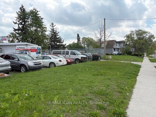 2191 Kingsway Drive