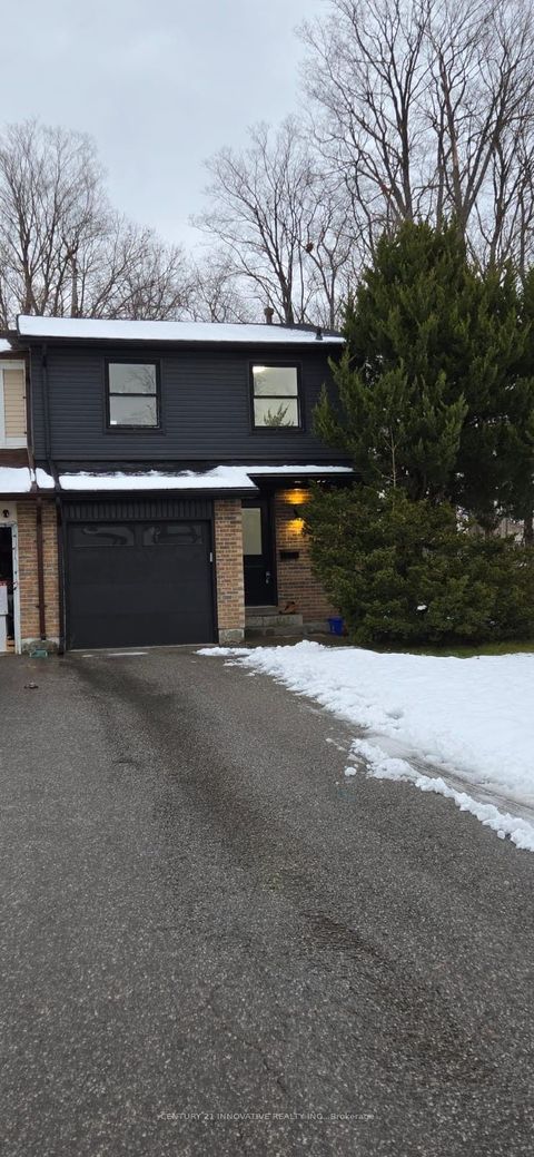 1133 Trowbridge Court Oshawa ON L1G 7H1