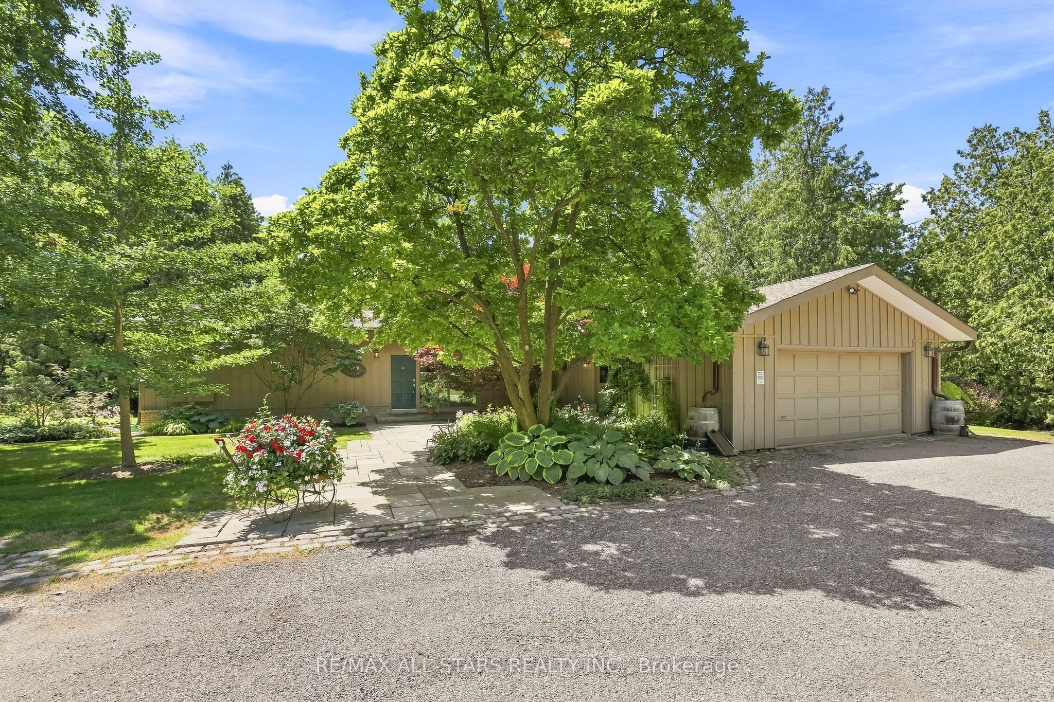 46 Sawmill Lane