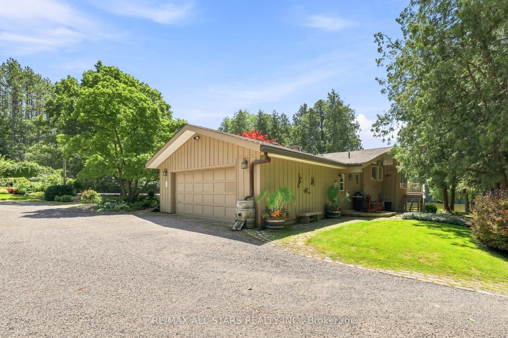 46 Sawmill Lane