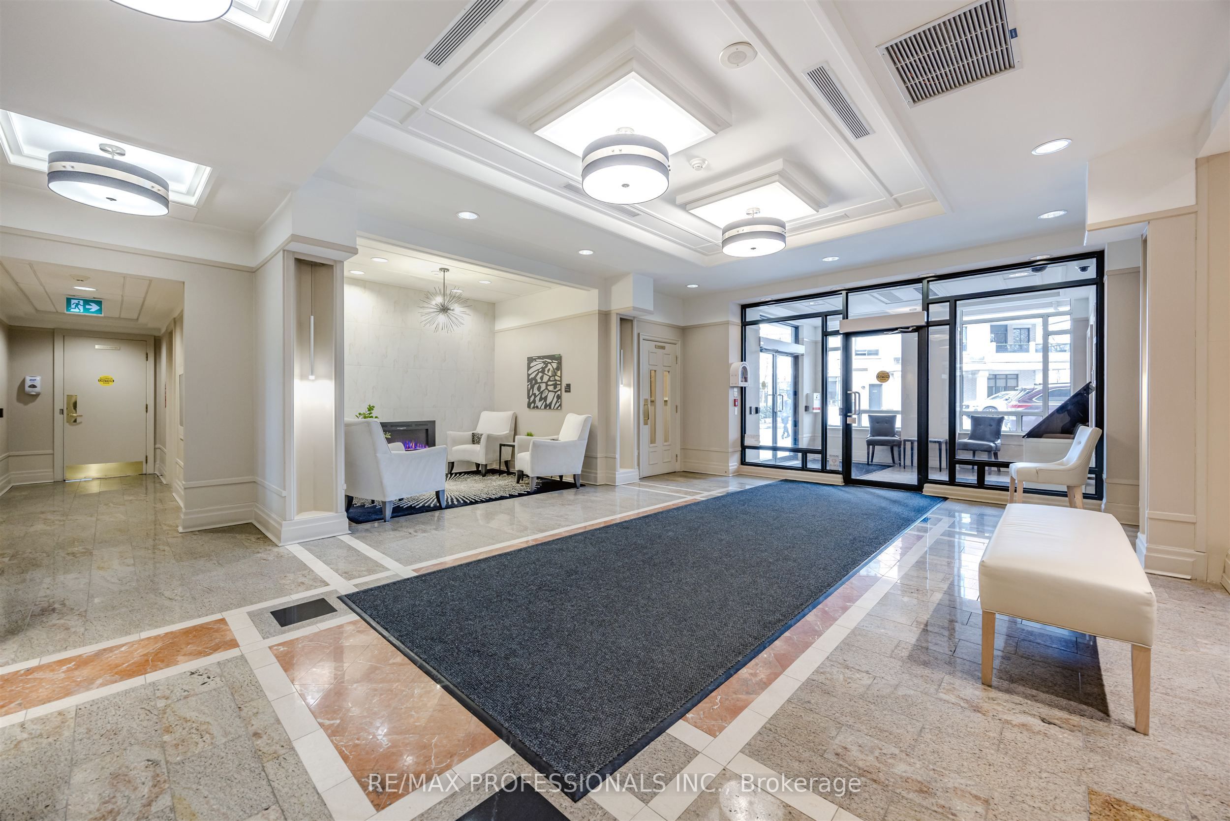 2 Aberfoyle Crescent 1006