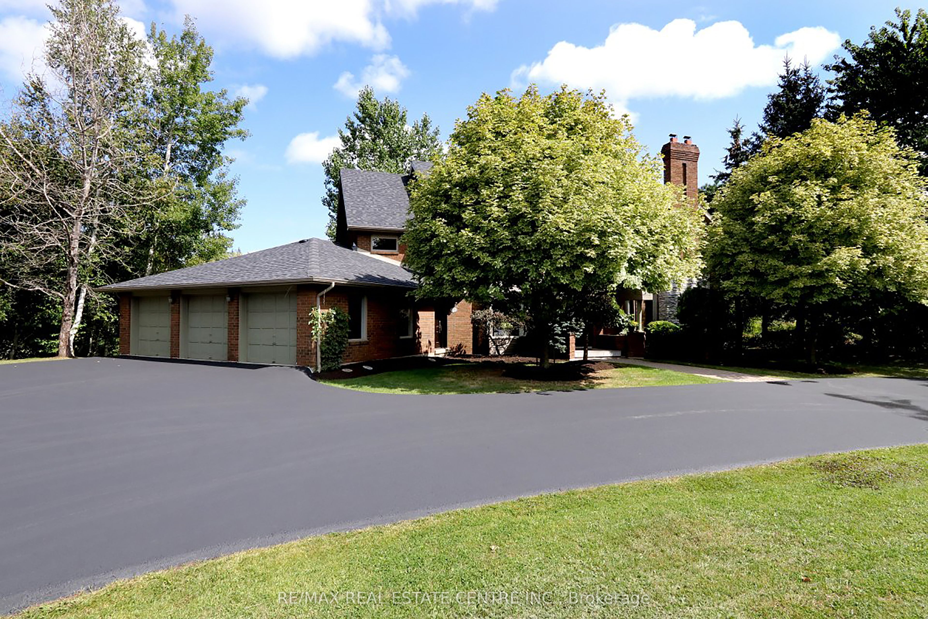 155 Crawford Crescent