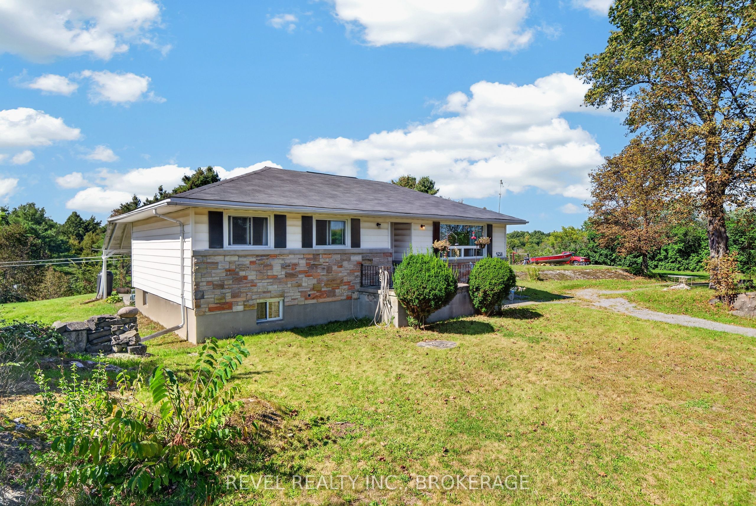 4258 Hwy 15 N/A