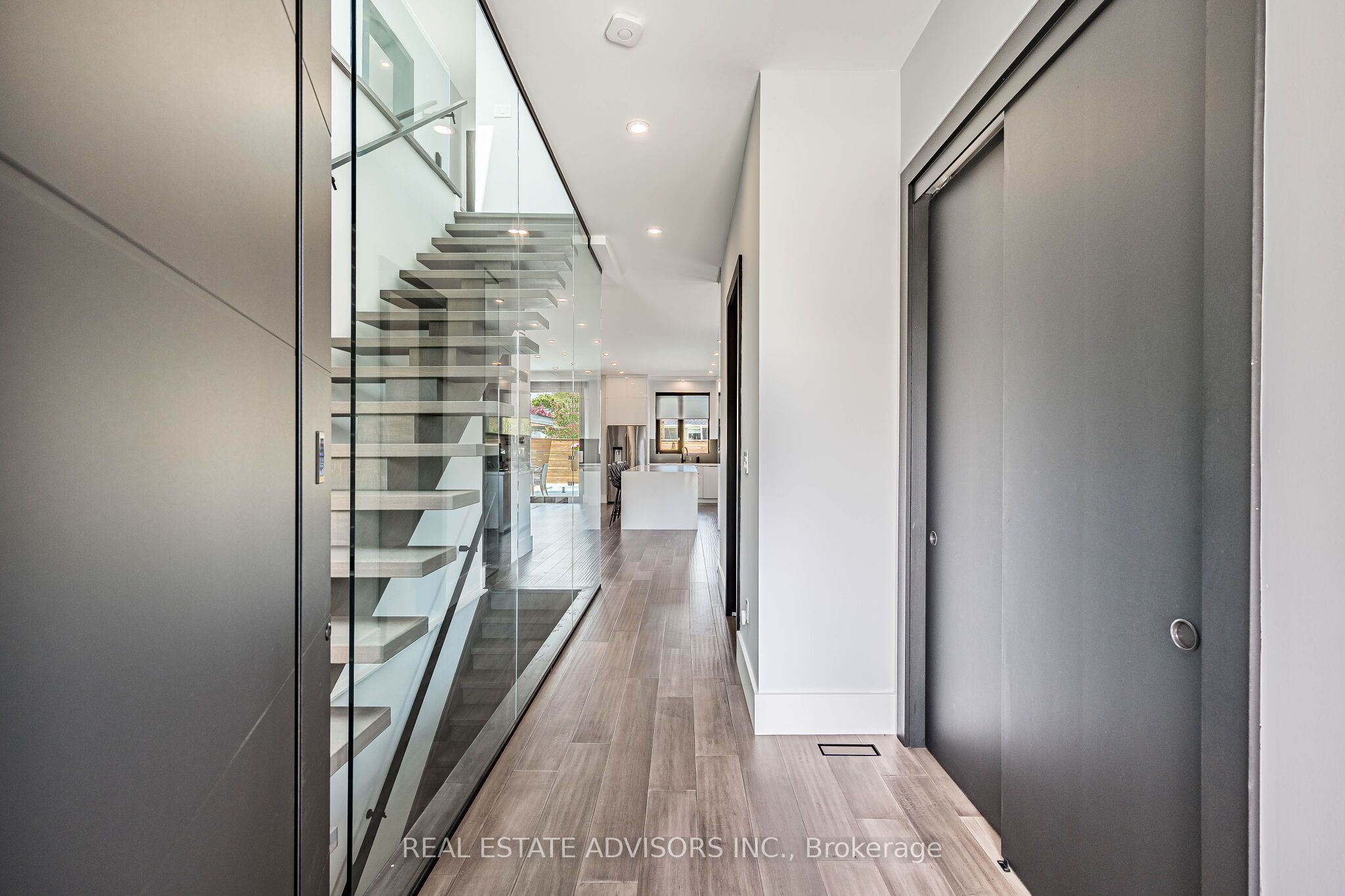 50 Beckwith Road E