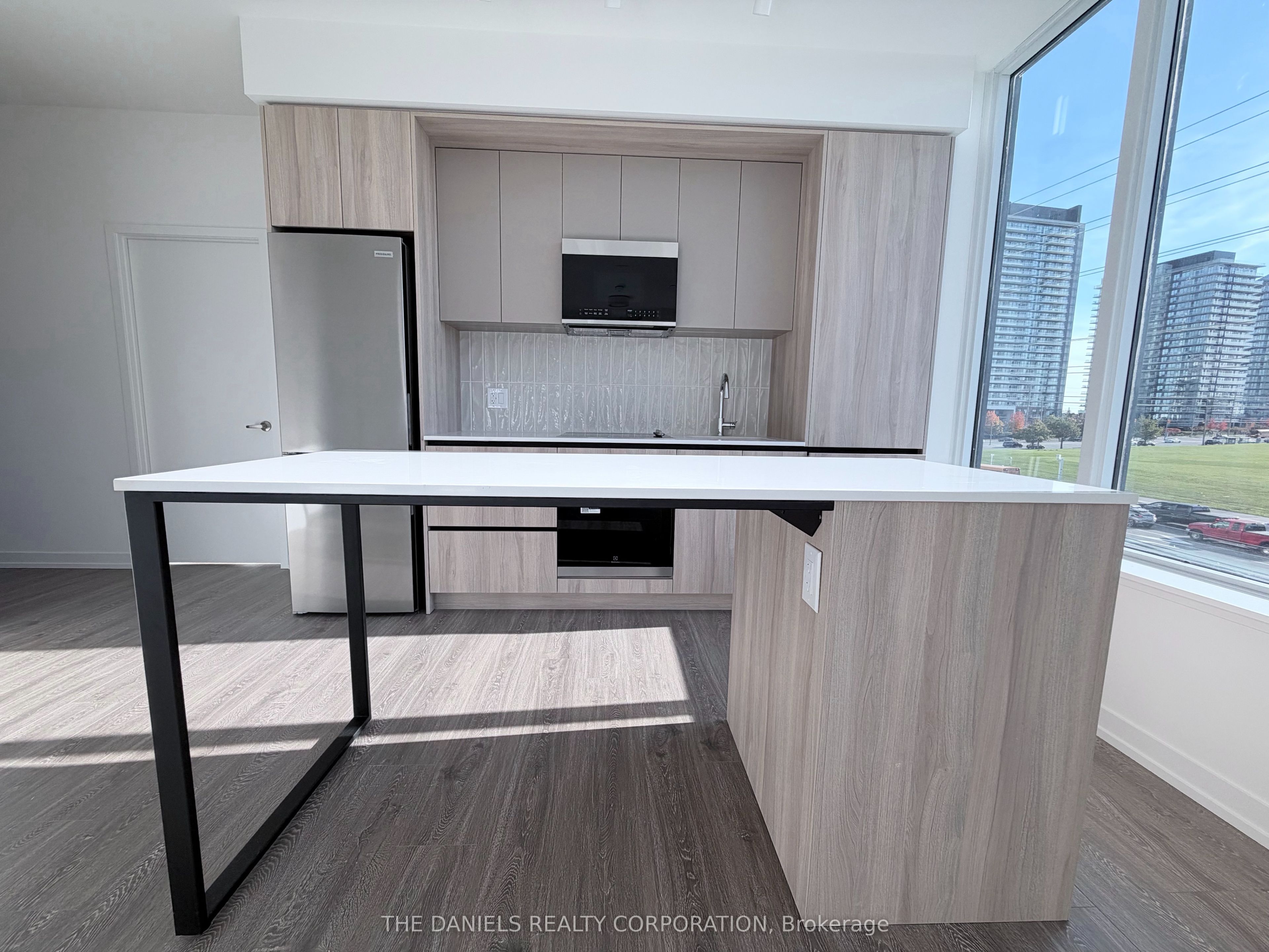 2485 Eglinton Avenue W 403
