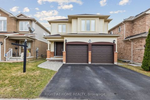 92 Longueuil Place Whitby ON L1R 3H1