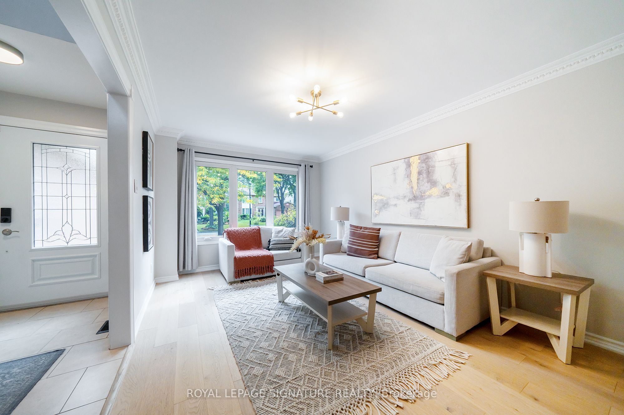 1239 Barnwood Square