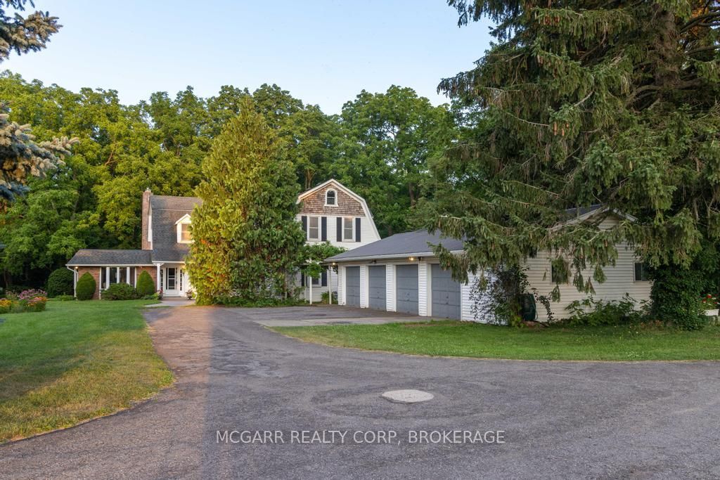 1258 Lakeshore Road W